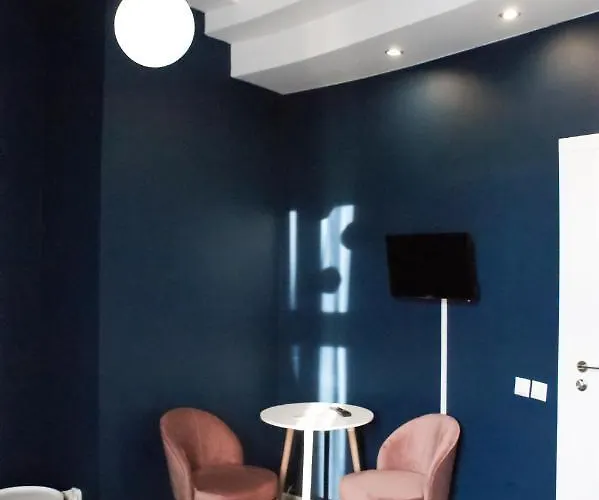 Euro-room Apartmanhotel *